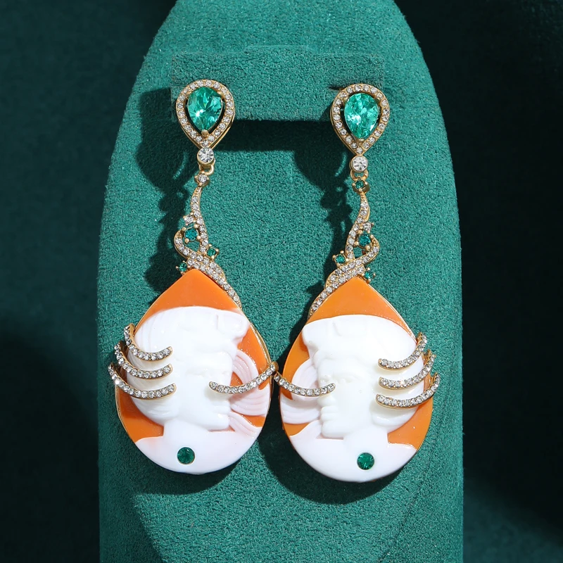 

Vintage Orange Whitehead Cameo Drop Earring Emerald Green Crystal For Woman Antique Gold Color Quality Luxury Designer Jewelry