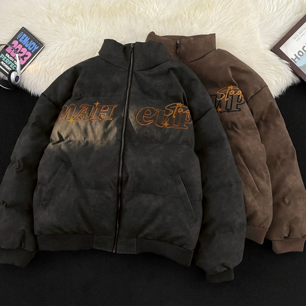 

Retro Embroidered PU Leather Jaet Thiened Oversize Cotton Coat for Men And Women Trendy Winter Outerwear