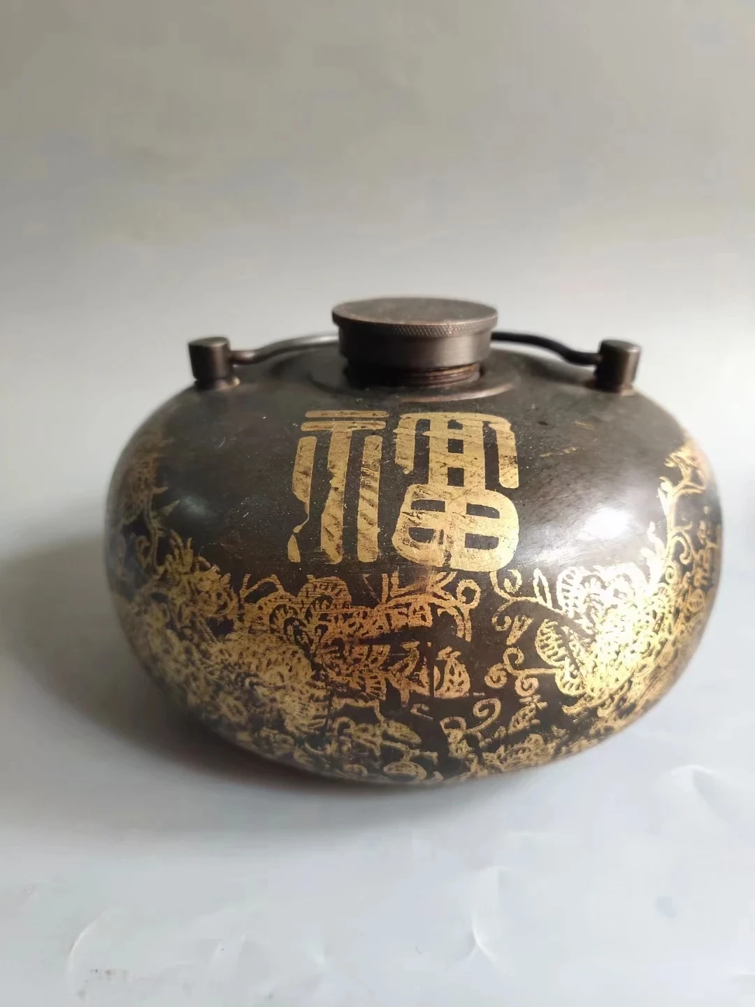 

Brass wrapped ceramic teapot Chinese antique about 250 years of history folk recycled old items beautifully preserved intact col