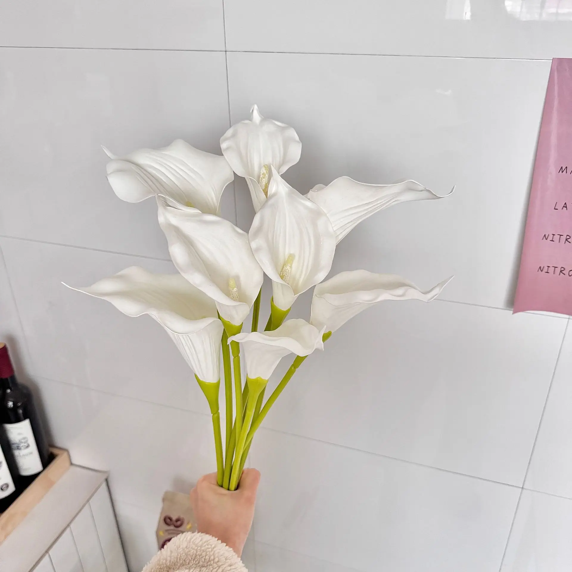 

Simulated Flower Horseshoe Lotus Fake Flower White Large Horseshoe Lotus Home Decoration Flower Arrangement Wedding Hall Decor