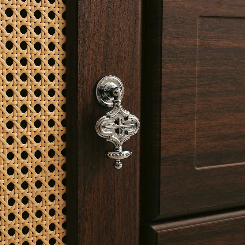 Furniture Brass Handles Silver Wardrobe Door Handles French Medieval Vintage Cabinet Door Handle Drawer Cabinet Pendant Handles