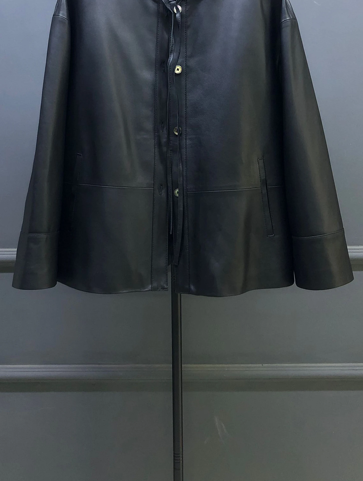 カジュアルレザージャケット レディース シープスキン ショートコート スリミング ルーズフィット カジュアルレザーベスト ファッショナブル 厚みのある長袖