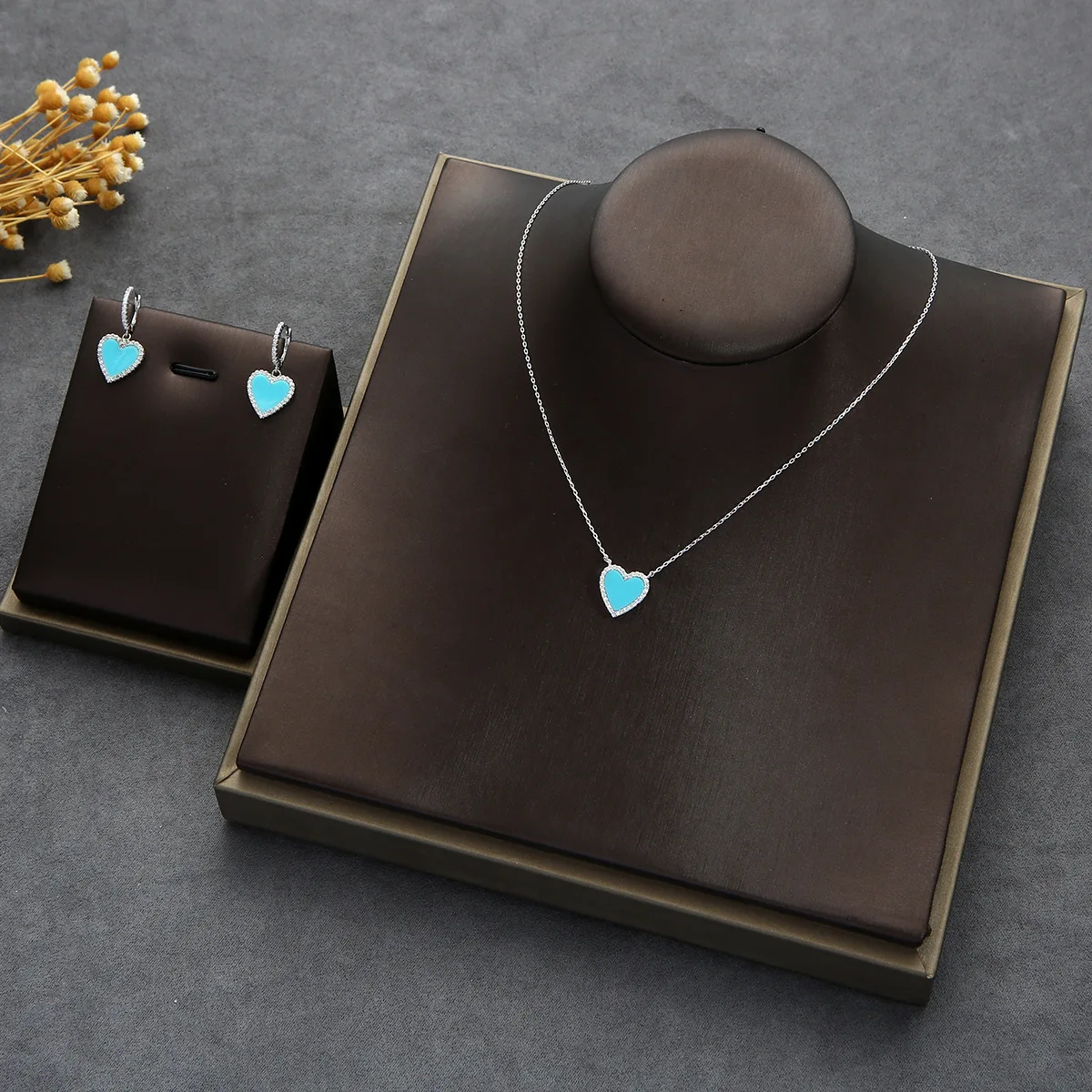 Natural Fritillaria Heart Necklace French Metal Love Clavicle Chain Korean Female Pendanklace Female Blue Pendant for Women Gift