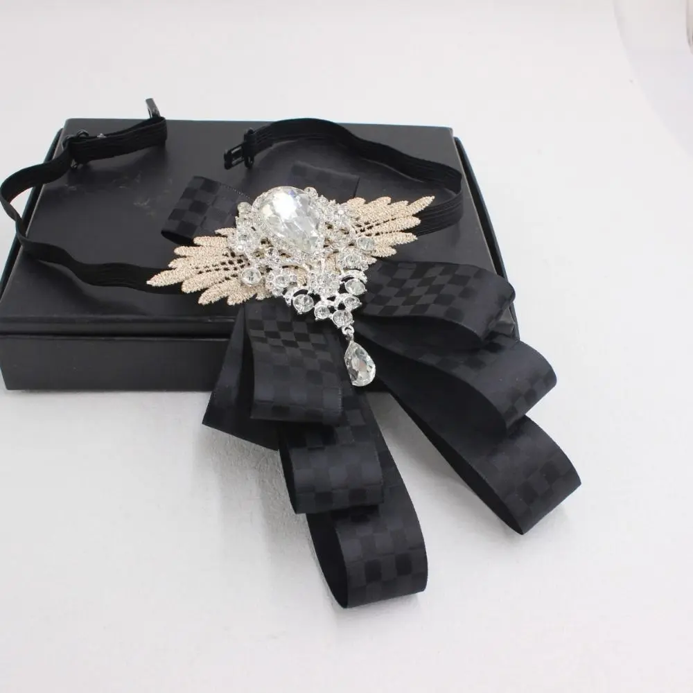 بسيطة الرجعية حجر الراين طوق زهرة أنيقة كريستال شهم ربطة القوس فيونكة الرقبة الديكور Vintage الرجال البدلة التبعي رجل