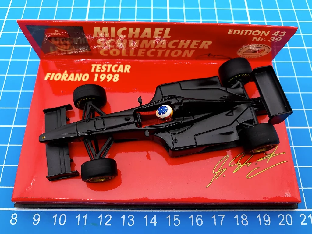 

Minichamps 1:43 F1 F300 1998 Michael Schumacher Test Vehicle Simulation Limited Edition Resin Metal Static Car Model Toy Gift