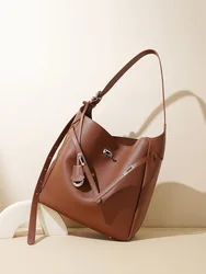 Small niche design bag, new leather handbag, versatile and high-end, large capacity single shoulder tote bag for women