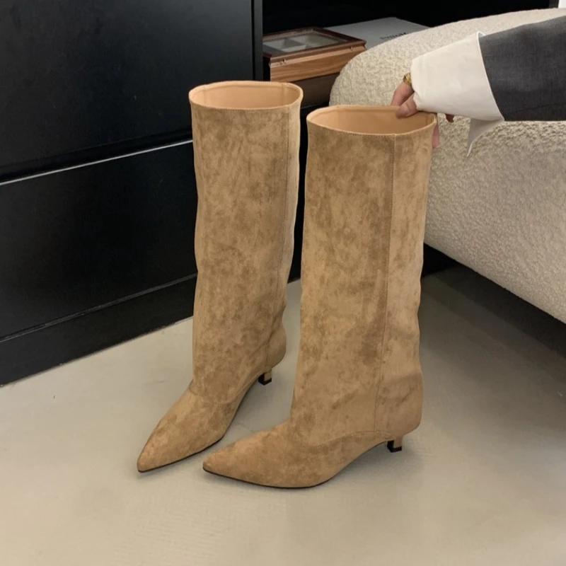 

Зимние дизайнерские женские повседневные модельные сапоги на высоком каблуке, уличные теплые туфли до колена, новинка 2025, женские сапоги до колена с острым носком