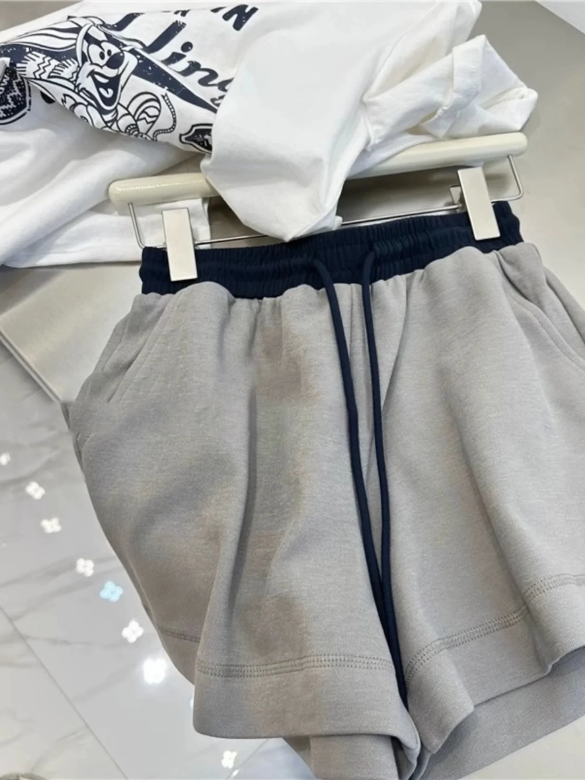 

Летние спортивные брюки Dopaamine Color Block с завышенной талией для женщин: тонкие, свободные, повседневные, на шнурке, с широкими штанинами, укороченные