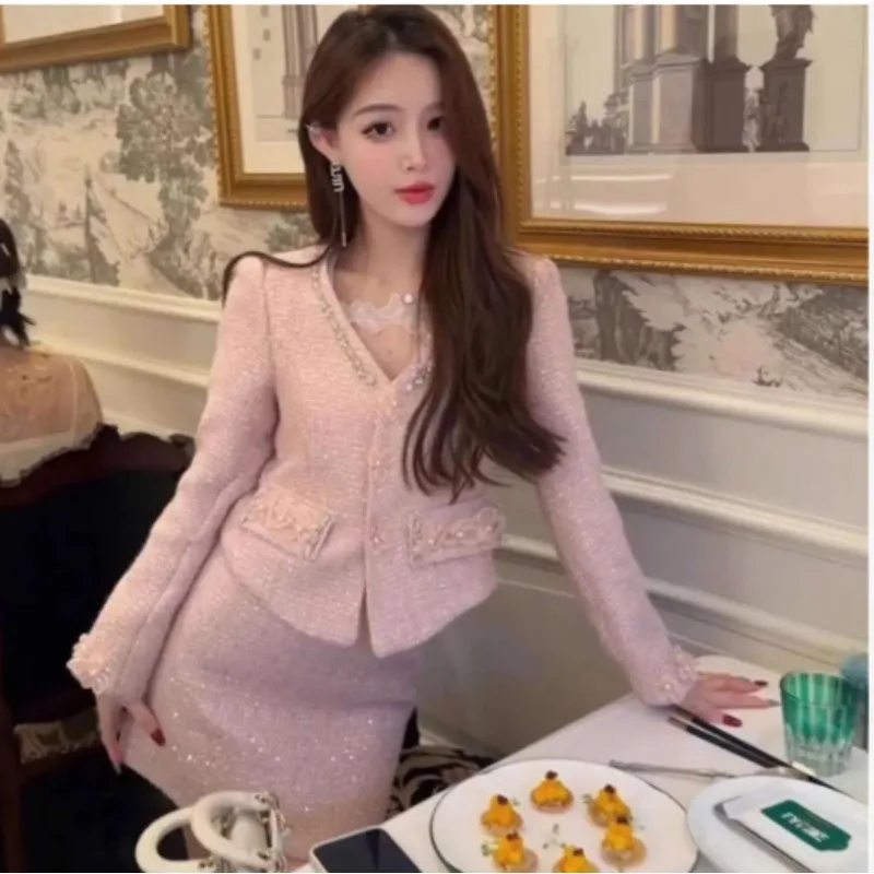 

Новинка 2026, элегантный темперамент, Qianjin, тяжелая промышленность, бусины для ногтей, маленькое пальто с ароматом Senior Sense, розовый милый топ, уменьшающий возраст