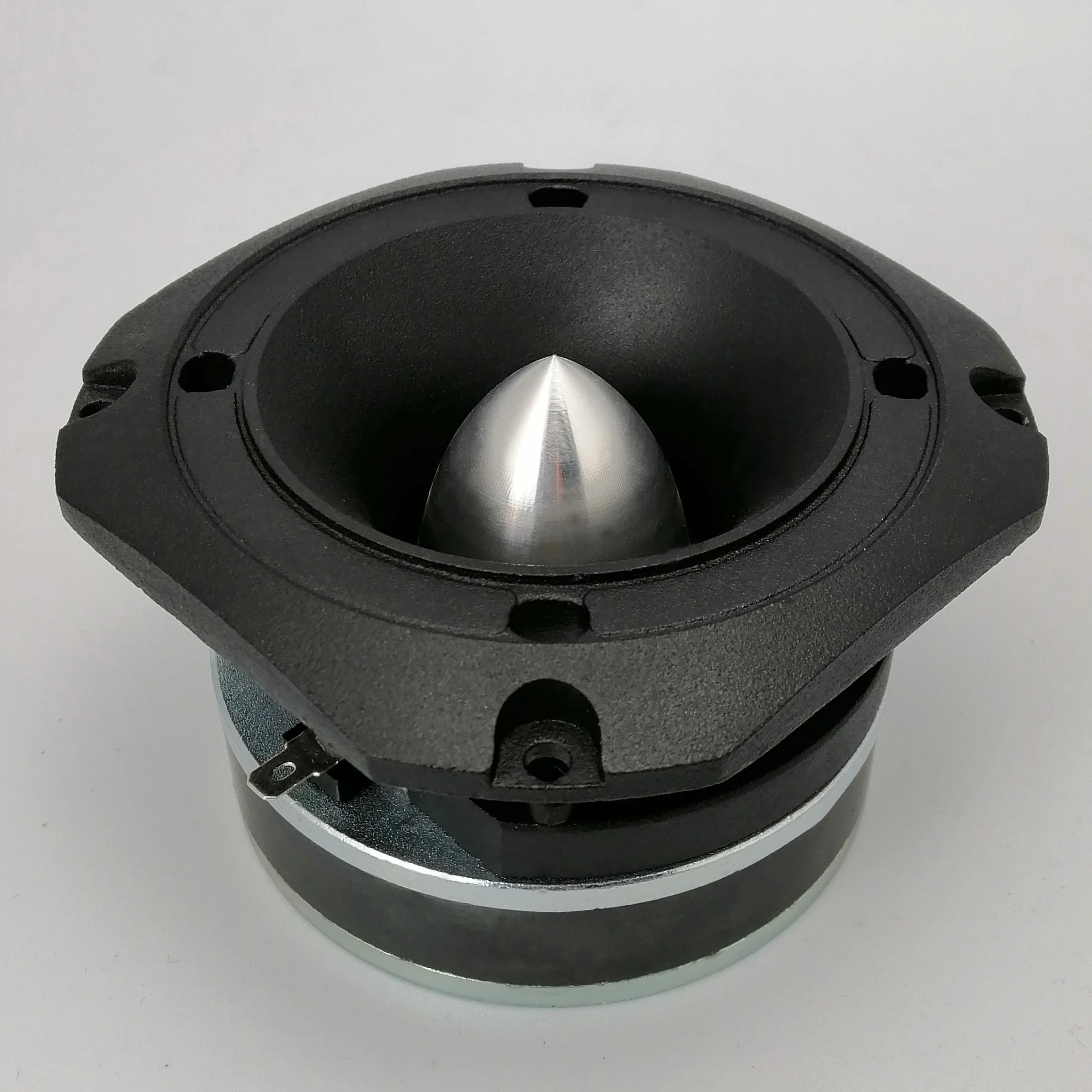 

Горячая распродажа: 4-дюймовый алюминиевый компрессионный драйвер-твитер TW-2537