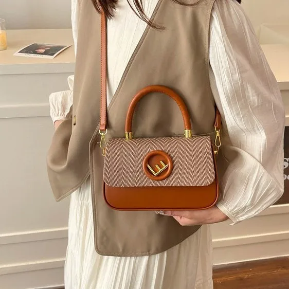 حقيبة منقوشة للنساء 2025 جديدة، ​ ​ جلد PU فاخر ​ ​   محفظة كتف مربعة، حقيبة كروس أنيقة مع حزام قابل للتعديل ​