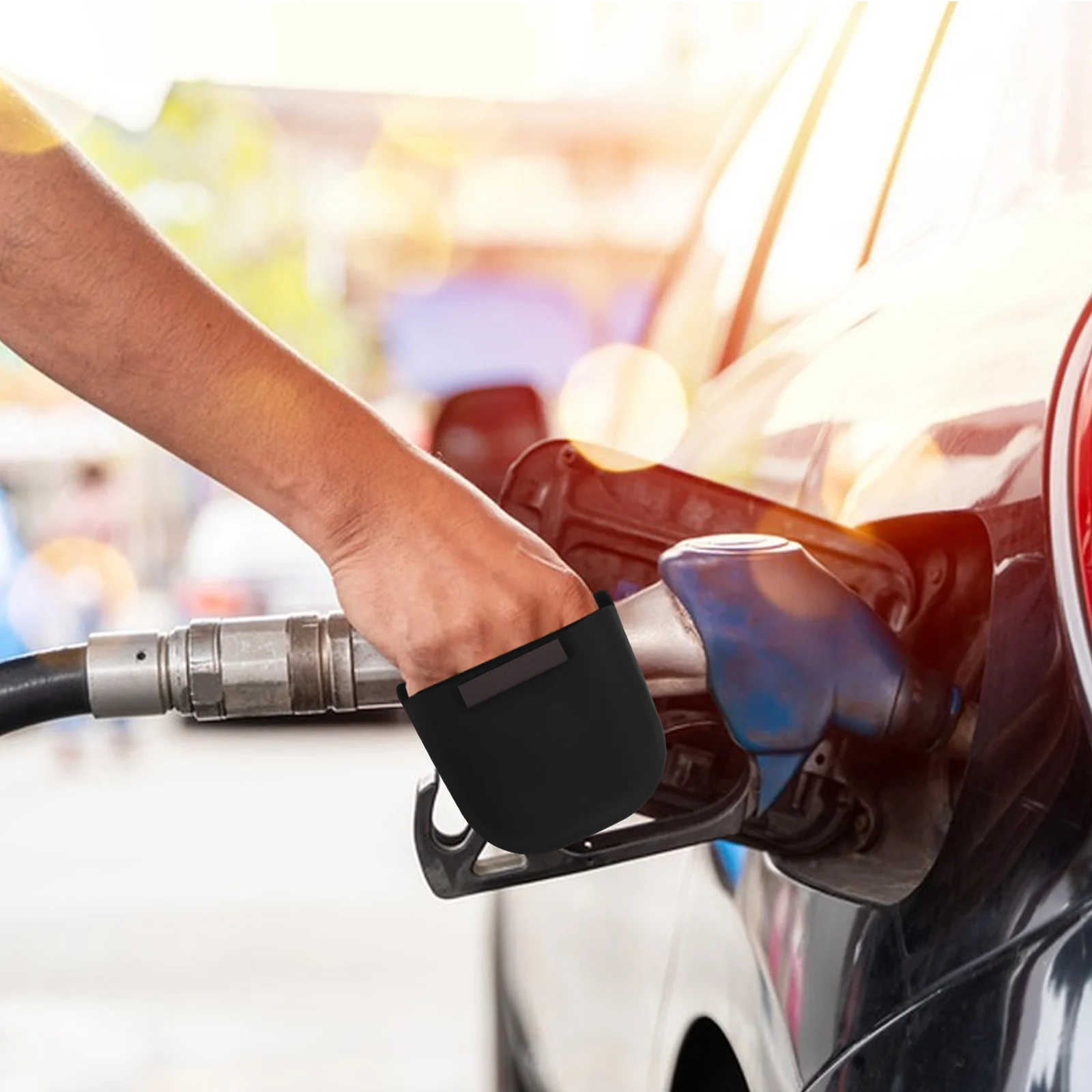 

Reusable Silicone Gas Pump Glove Protective Fueling Grip Mitt Car Refueling Tool Durable Lightweight Portable Outdoor Use Gas