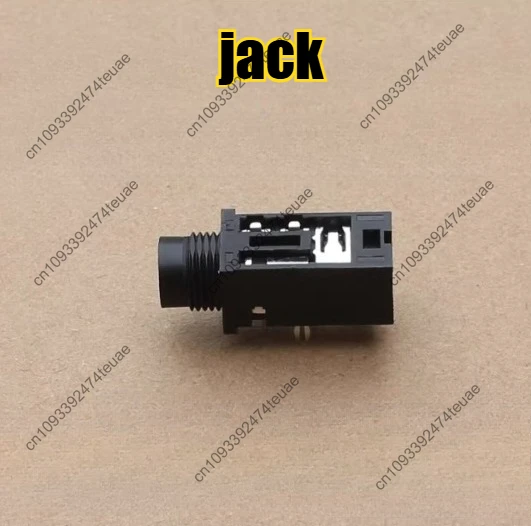 1pcs Electronic Keyboard/Synthesizer/Arranger Keyboard Audio Output/Input Jack, Accessories
