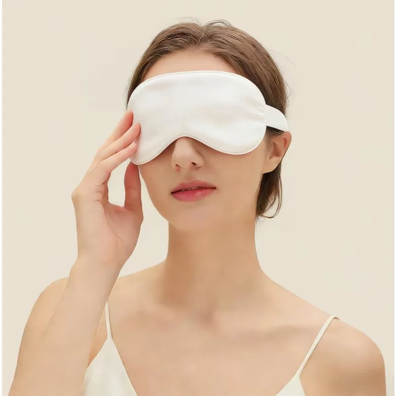 

100% Mulberry Silk Sleep Mask, Pure 22 Momme Silk Eye Mask Blackout for Sleeping, Ajustable, Anti Wrinkle, Silk Blindfold