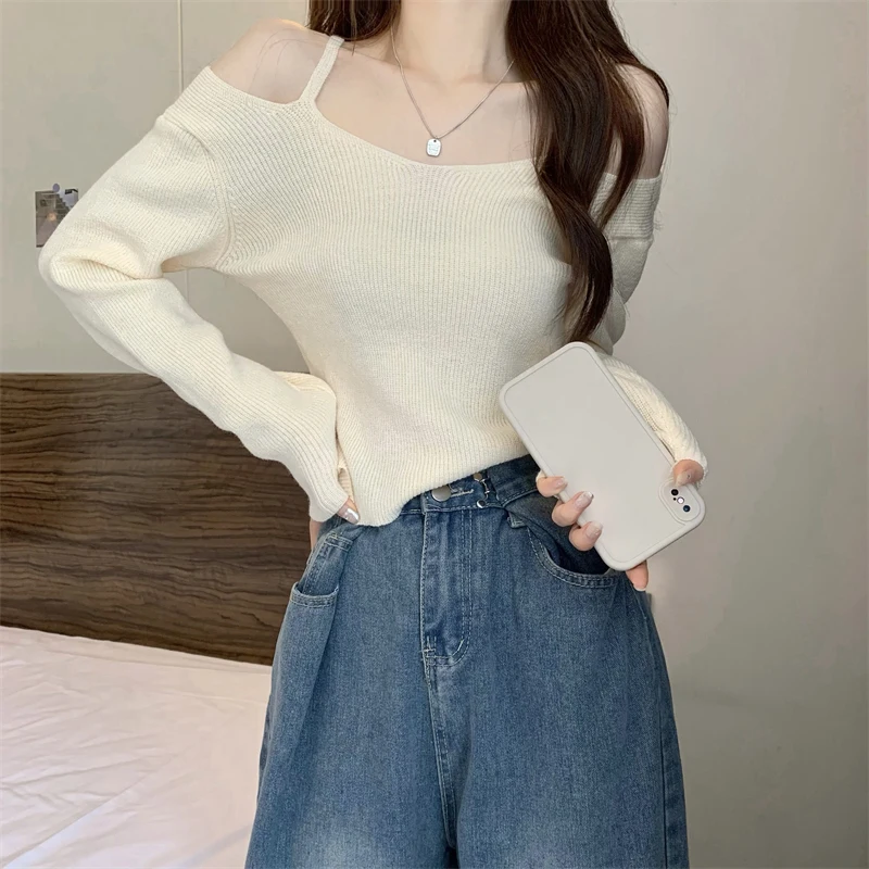 Autumn Women's Korean Sexy Off-shoulder Long Sleeve Slim Short Knitted Sweater