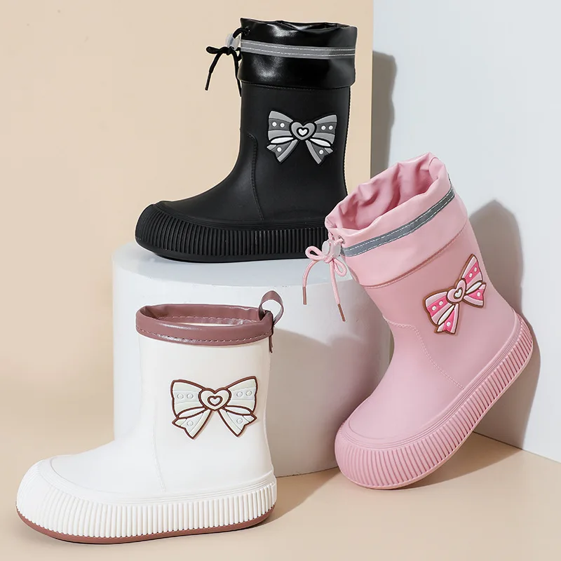 Zapatos de lluvia de tubo medio con mariposa para mujer, impermeables y antideslizantes, Botas de lluvia de goma de tubo largo, prendas de vestir, Botas de lluvia resistentes