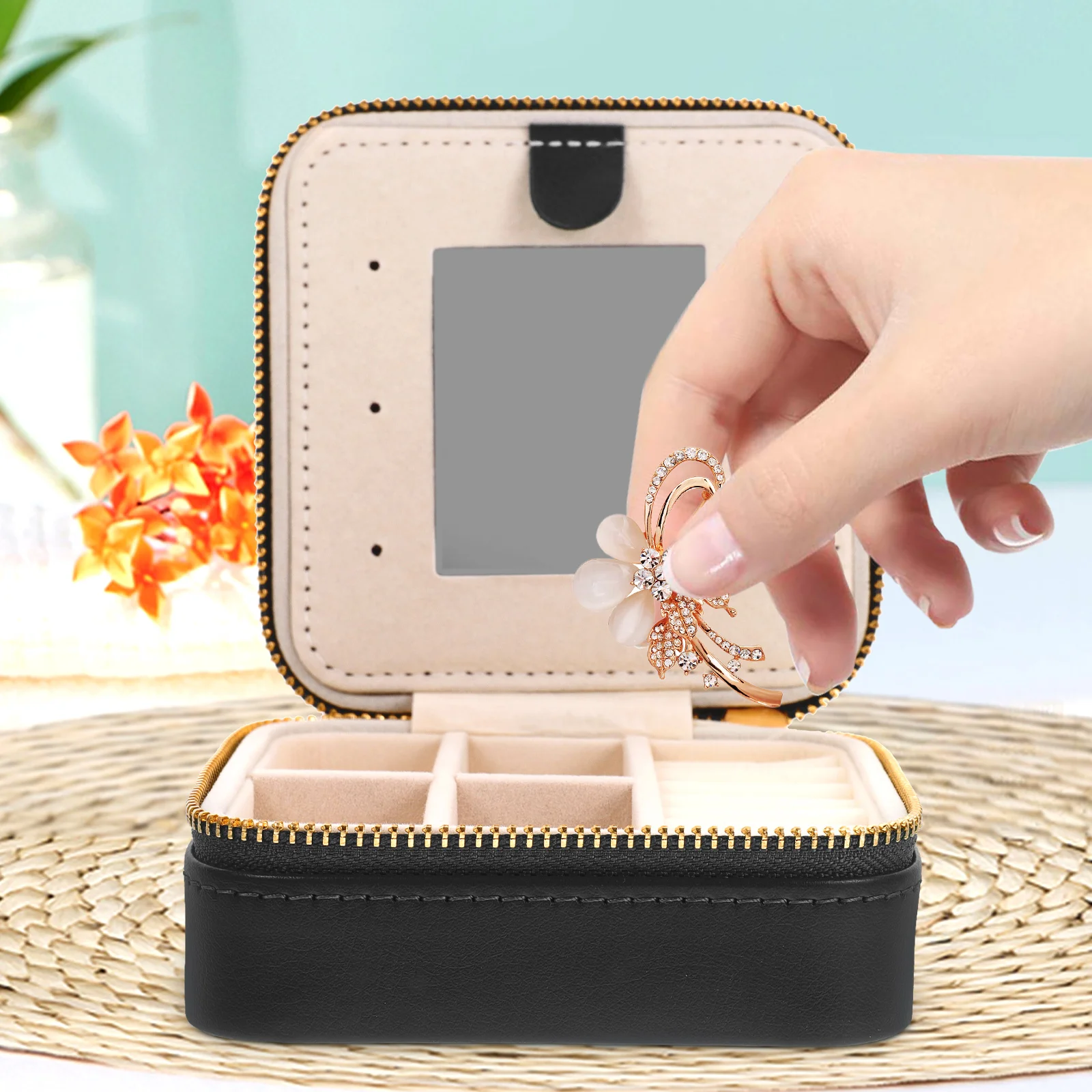 

Jewelry Box Lightweight Portable Compact PU ganizer Case for Rings Earrings Bracelets Travel Container Storage Trinket Box
