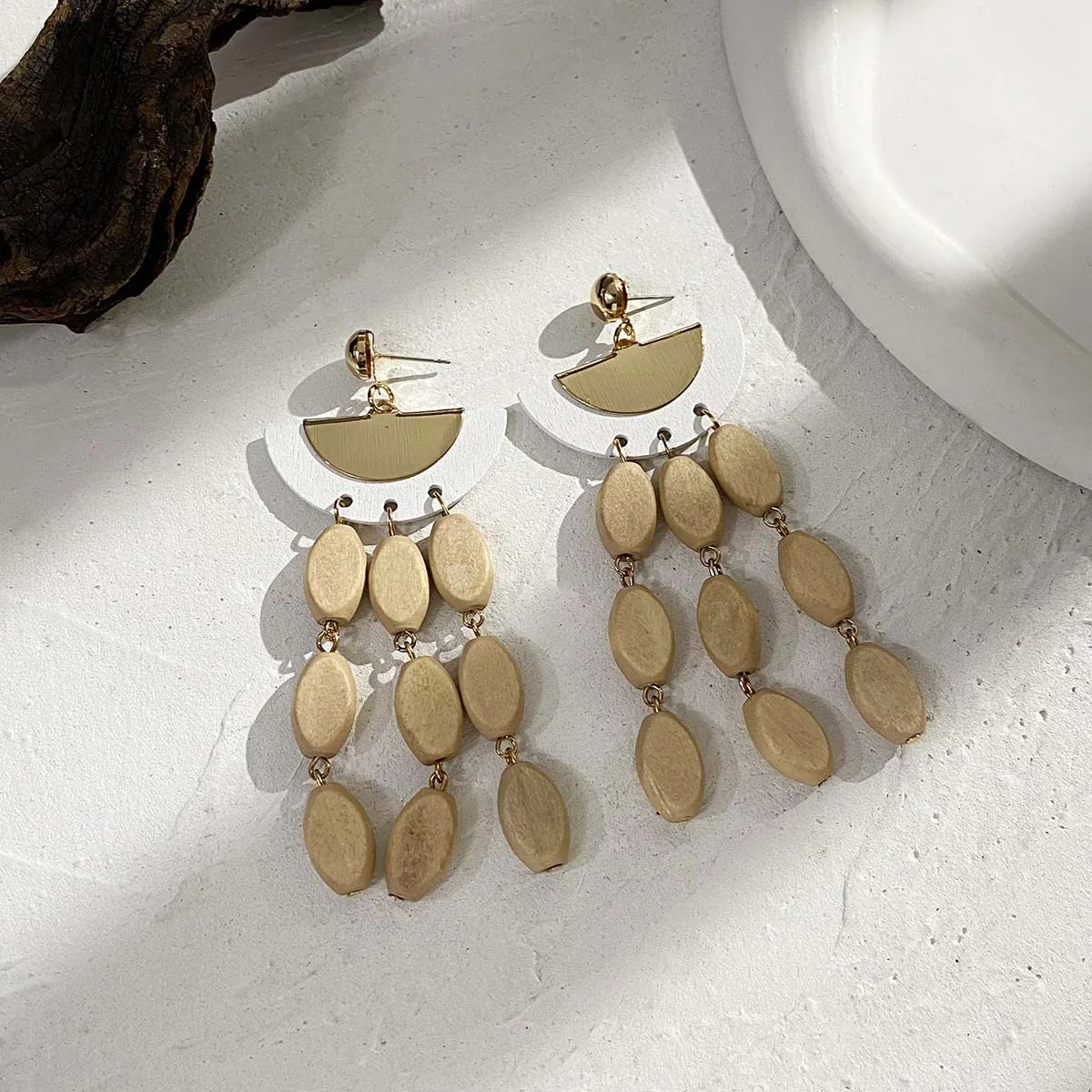AENSOA Vintage Geometric Wood Drop Earrings for Women Handmade Brown Color Leaf Shaped Round Circle Wooden Earrings Jewelry 2022