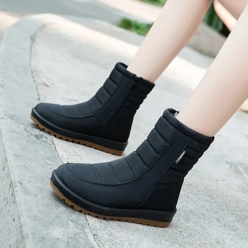 BEYARNE  new waterproof non-slip thick short boots women fashion Korean wild snow boots female mother cotton shoes