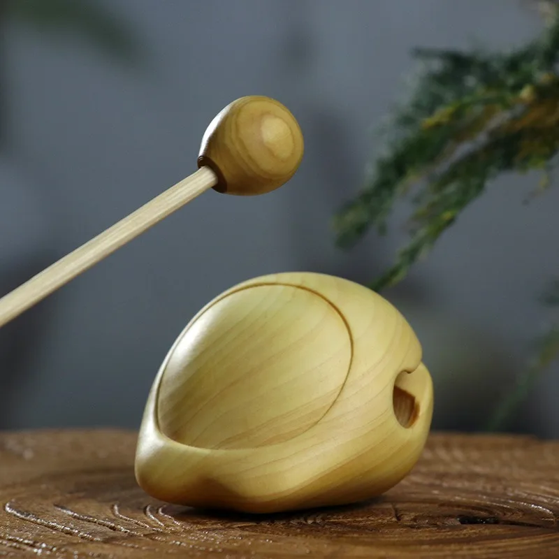 

Huangyang wood carving wooden fish carrying hand handles, wooden percussion instruments, carving techniques, small ornaments