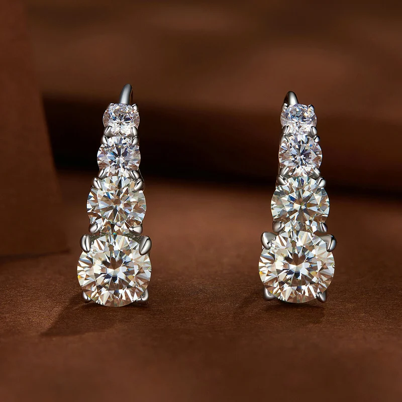 Bamoer U Spring Moissanite Huggie Hoop Earrings 4 Stones Unique Gradient Size D Color S925 Luxurious Wedding Jewelry Gift