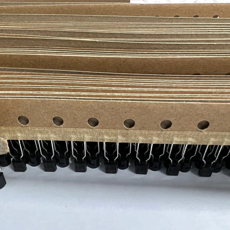 

10PCS/LOT UN1211 AN79L12 UGN3131U DF3P EW-551 SVC251SPA