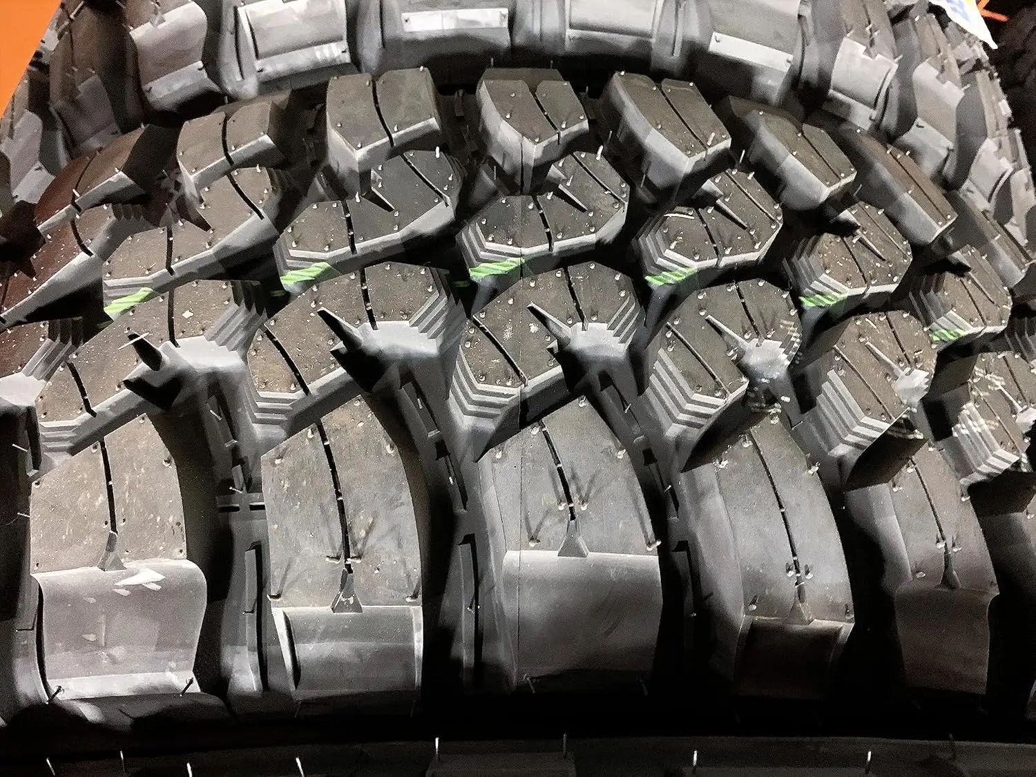 مجموعة من 4 إطارات M/T 08 Plus للطرق الوعرة LT235/75R15 - نطاق تحميل 104/101Q C 6-Ply BSW #5