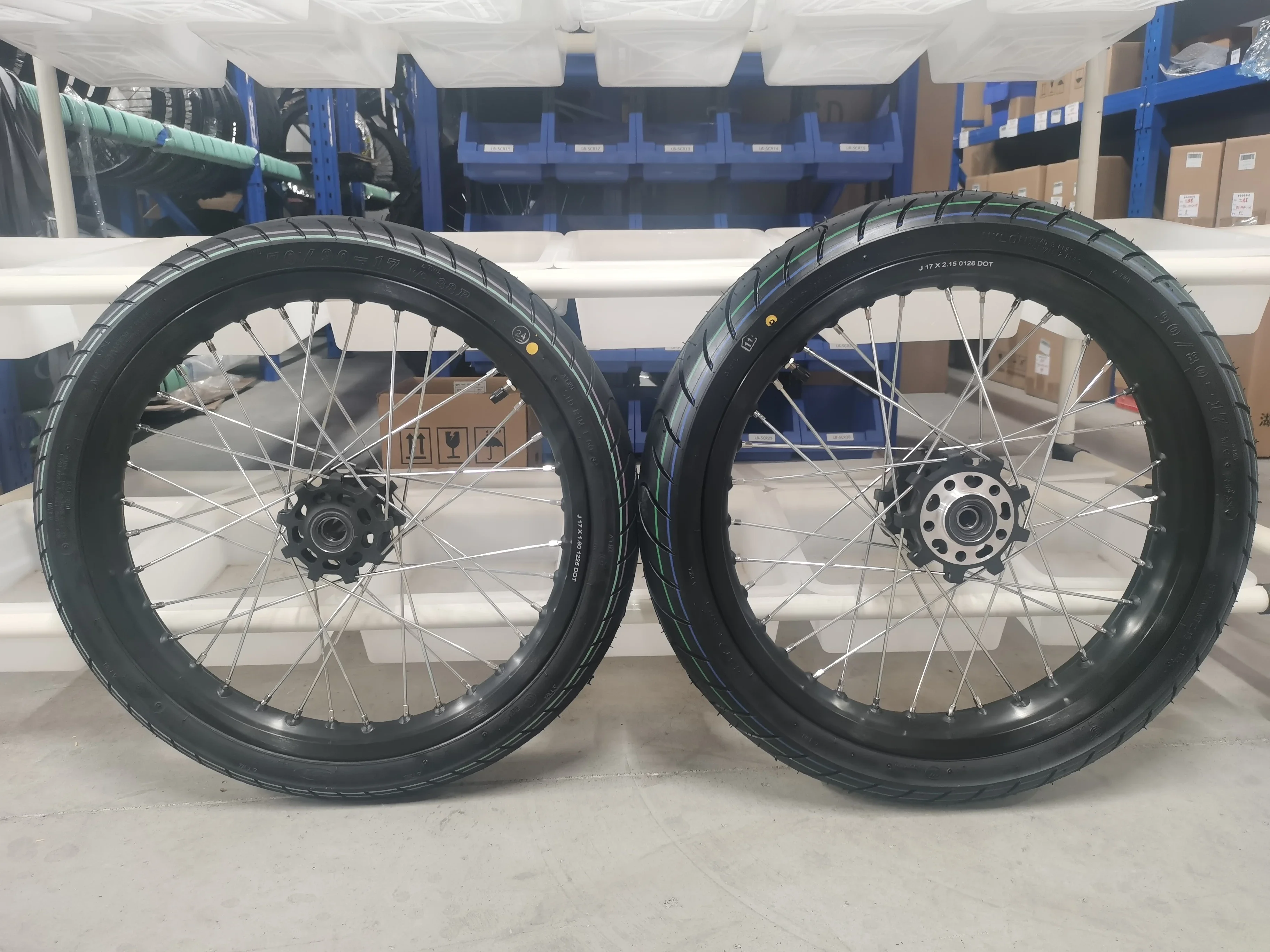 

For Talaria Mx5 Supermoto Wheelset Talaria Mx5 Wheels 17 Inch on Road Tire！！