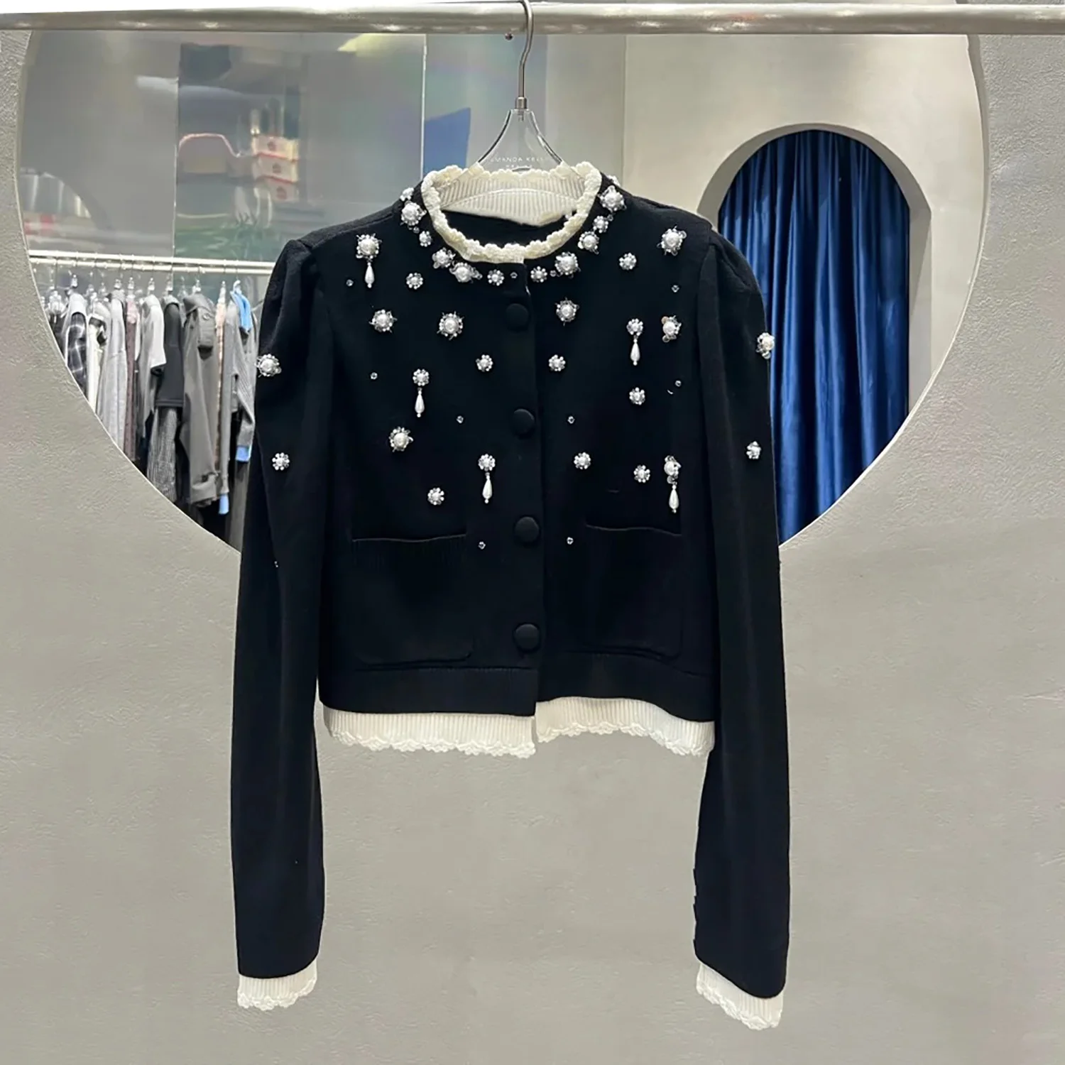 

High-End Women's Knitted Cardigan Winter 2025 Glittering Bead Embelliment French Sle Coat Medium Softn Long Sve o...