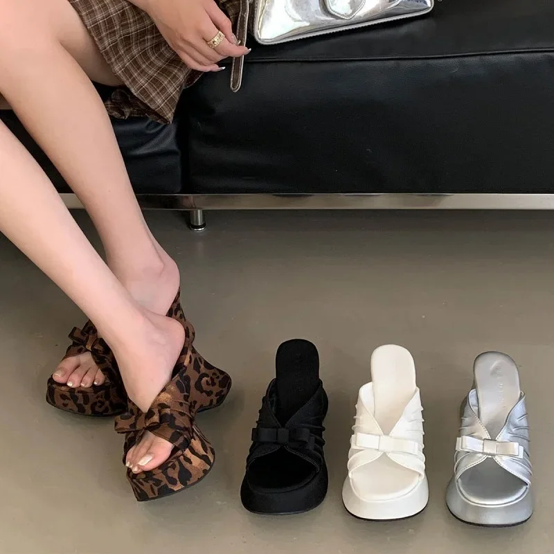 

Fashion Slippers for Women New Design Pleated Butterfly-knot Party Shoe Platform Wedge Women Sandals Fashion Open Toe High Heels