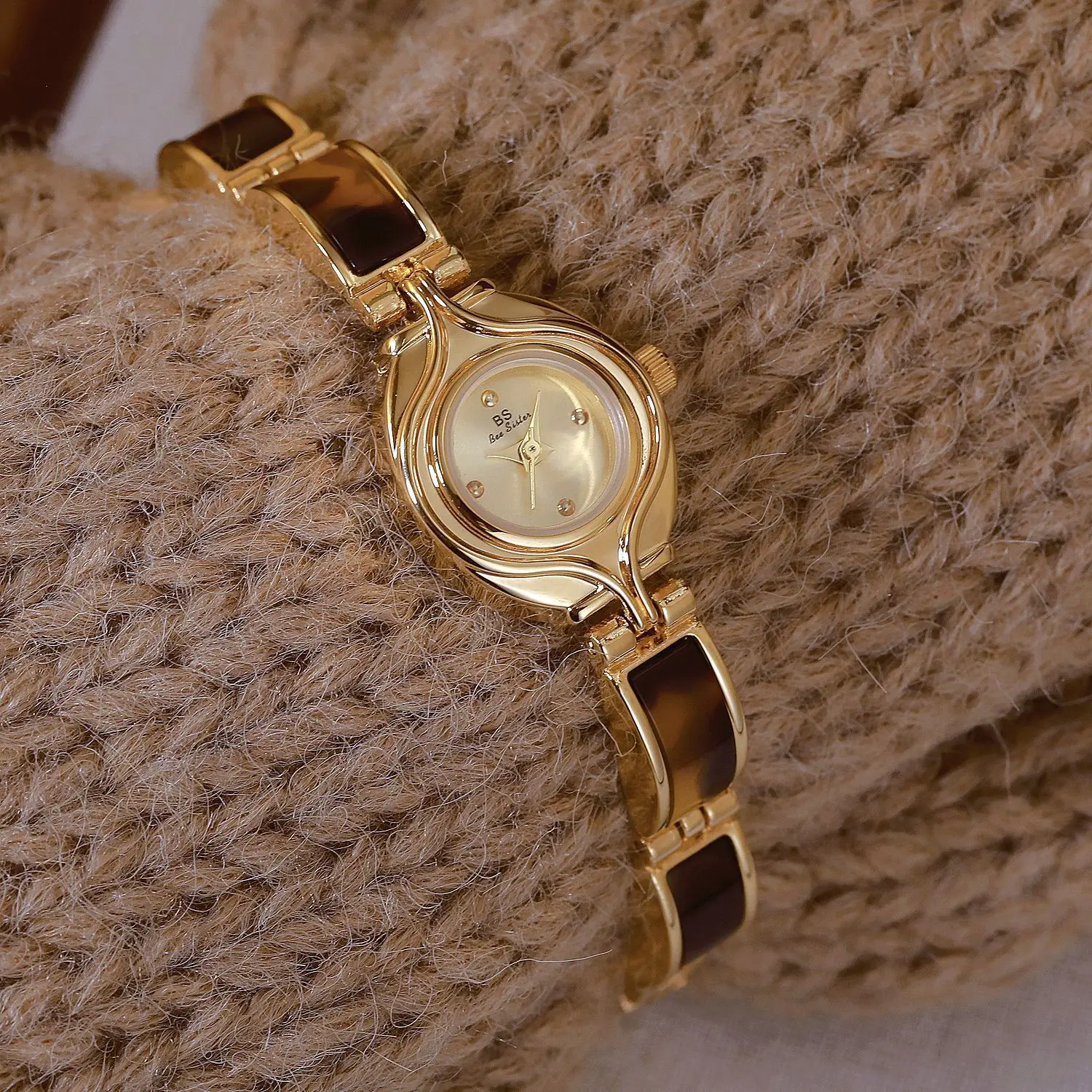 BS brand women's watch French high-end temperament hawksbill amber retro bracelet fashionable quartz watches waterproof