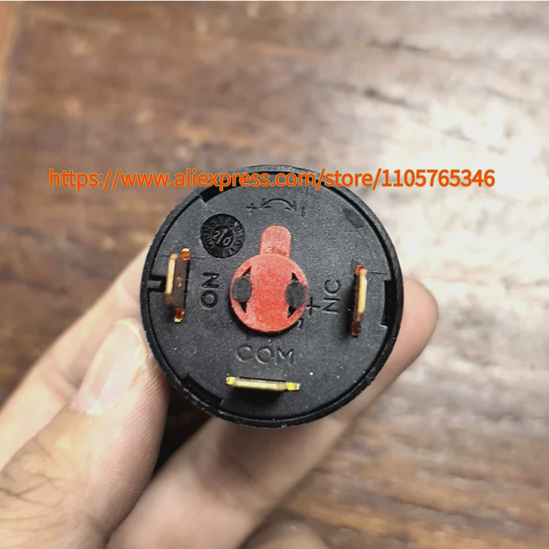 1pcs CEME PN5411/PC5411 Steam Pressure Switch G1/8 0.2～6.0 bar​ Adjustable