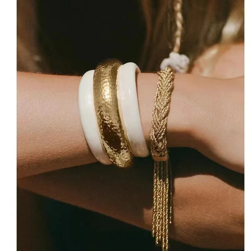 2024 Ins Influencer New Fashion Knitted Weaved Rope Chain Chunky Tassel Bracelet Chunky Bold Bangle Frence Chic Elegant  Jewelry