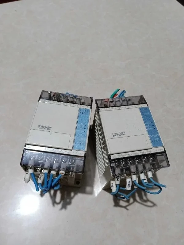 

PLC module FX1S-10MR-001 FX1S-10MR original disassembled parts second-hand