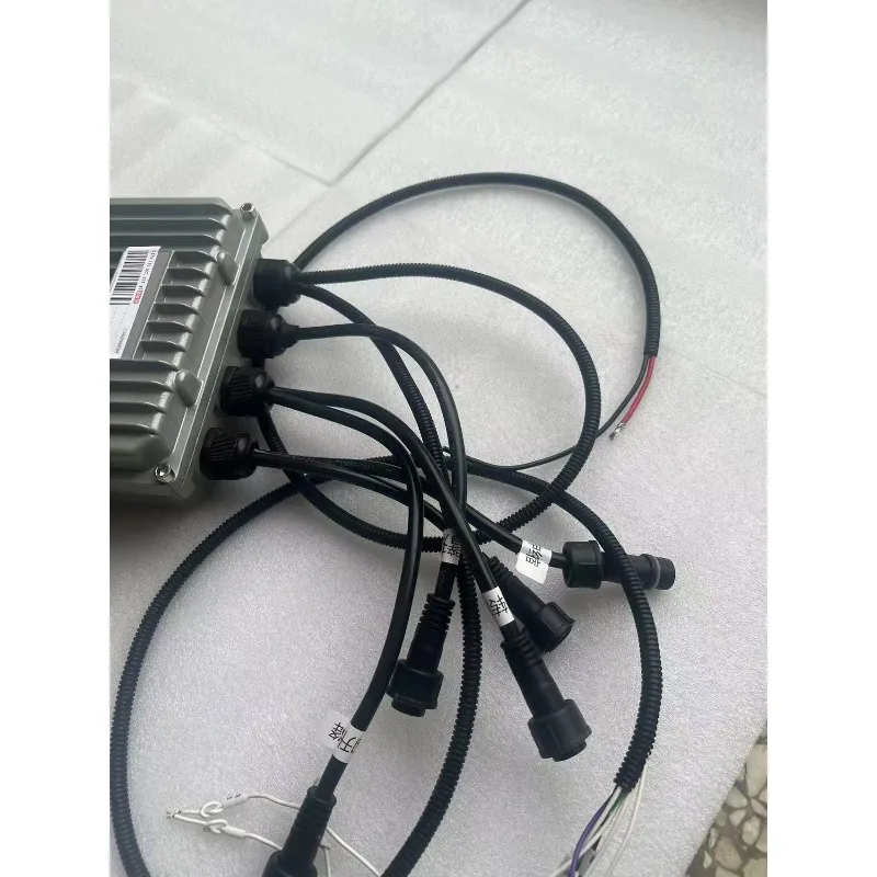 Waterproof Dustproof Rust-Proof Fall-Resistant Shockproof Design Cheap Price Heavy Duty Metal Shell Remote Control Spider Crane