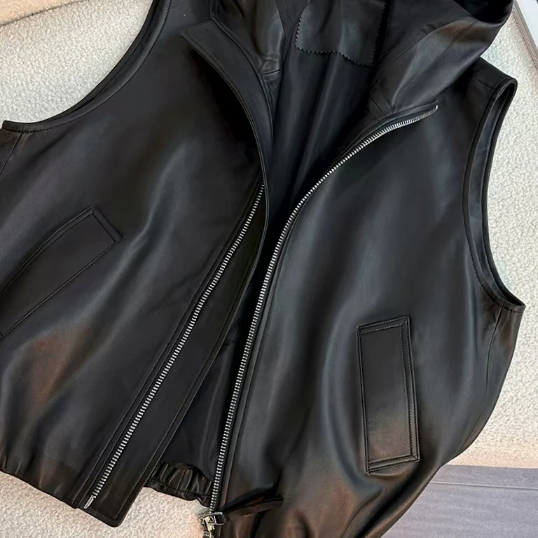 

Европейский жилет с капюшоном из искусственной кожи, женский ранний осенний жилет больших размеров, свободный утягивающий наплечник, модный жилет небольшого размера