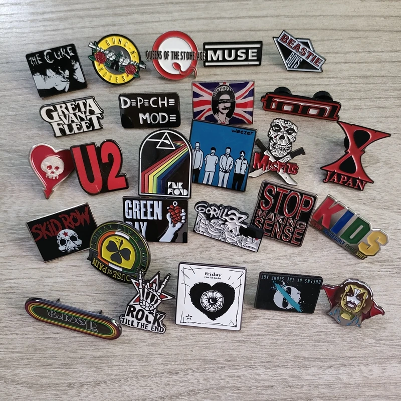 Fashionable Pop Rock Band Pin Classic Music Singer Song Brooch Fan Collection Badge Jewelry Gift Clothing Accessories Wholesale