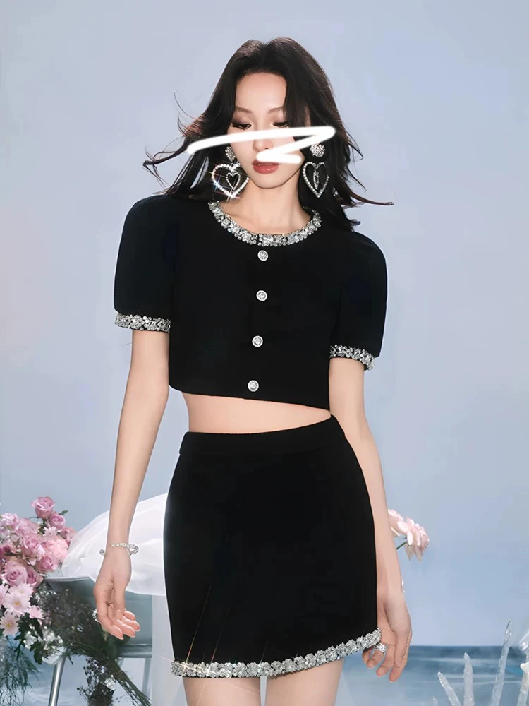 

2025 Summer New Korean Sle Faion ort Sve round Ne Two-Piece Set Slimming Top And f-length Skirt Ensemble