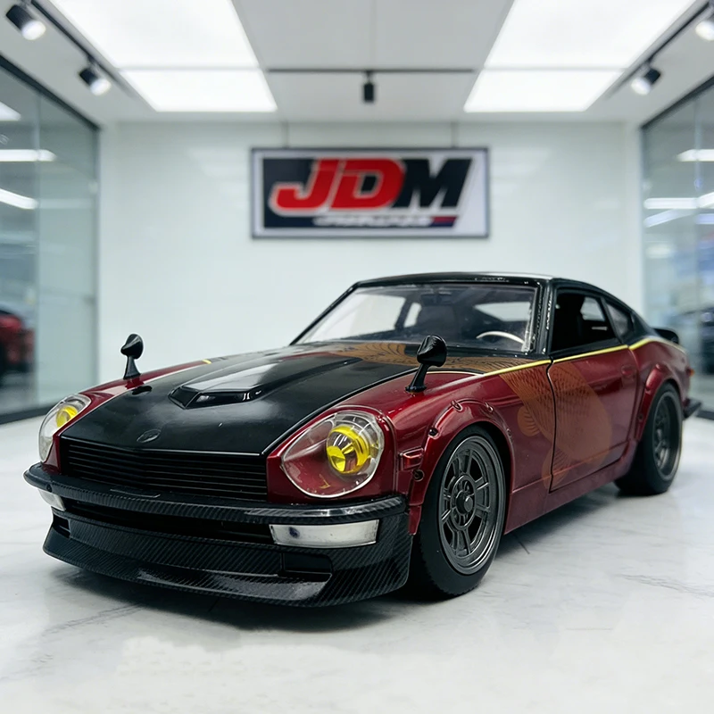 

JADA 1:24 Datsun 240Z 1972 Alloy Car Diecasts & Toy Vehicles Car Model Miniature Scale Model Car For Children