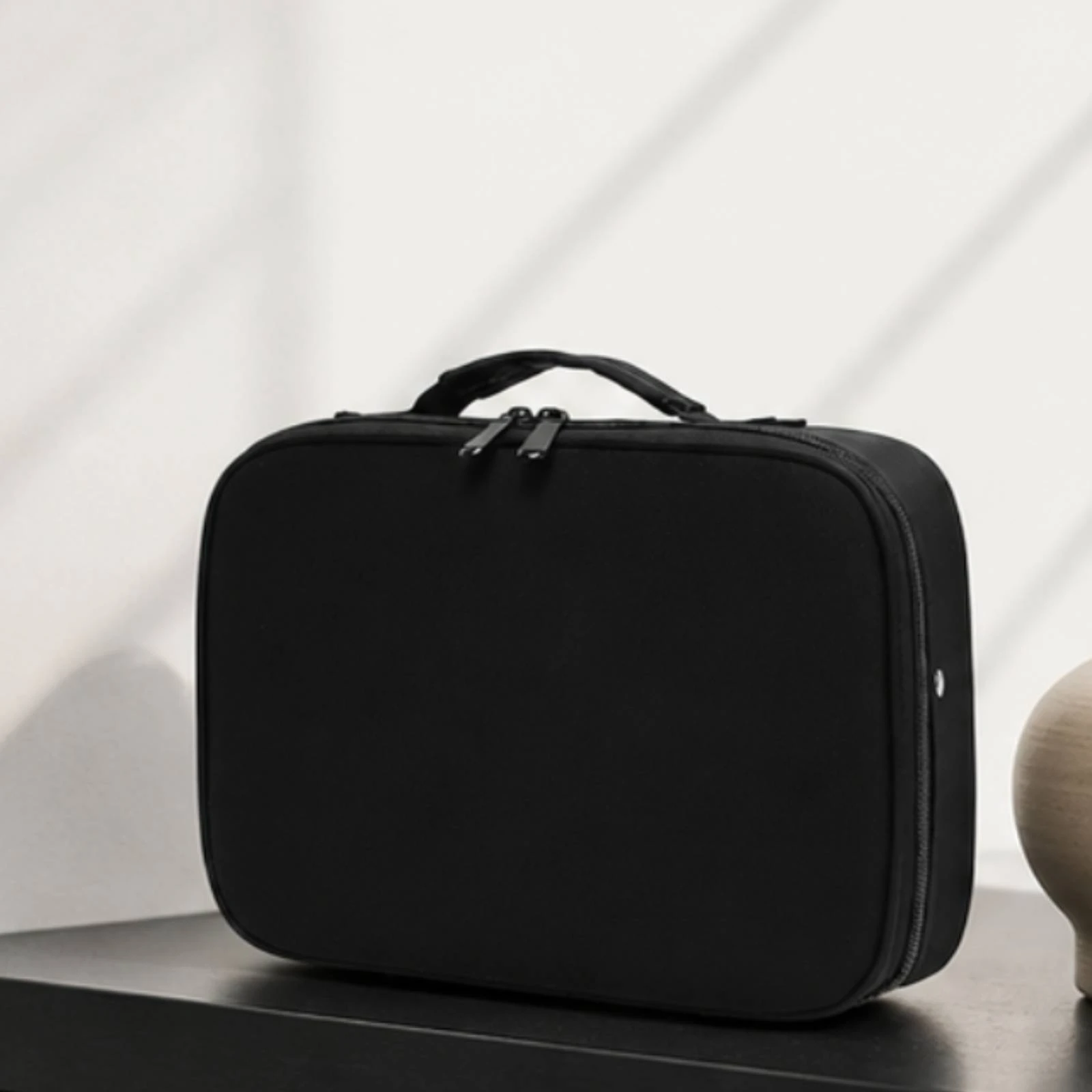 Hairdresser Tool Bag Zippered Salon Tool Organizer Hairdresser Case with Zipper Structured Hair Stylist Bag Lightweight