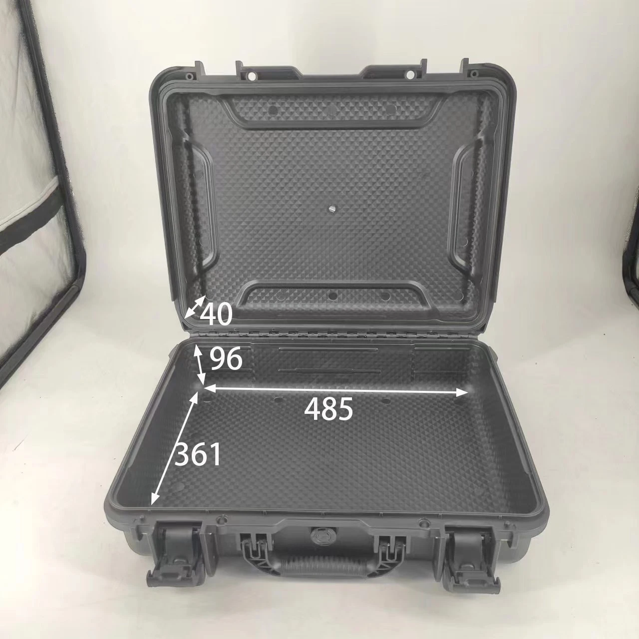 

DPC097-11 High Quality Sturdy IP67 Waterproof Equipment Carrying Plastic Tool Case With Customized Foam