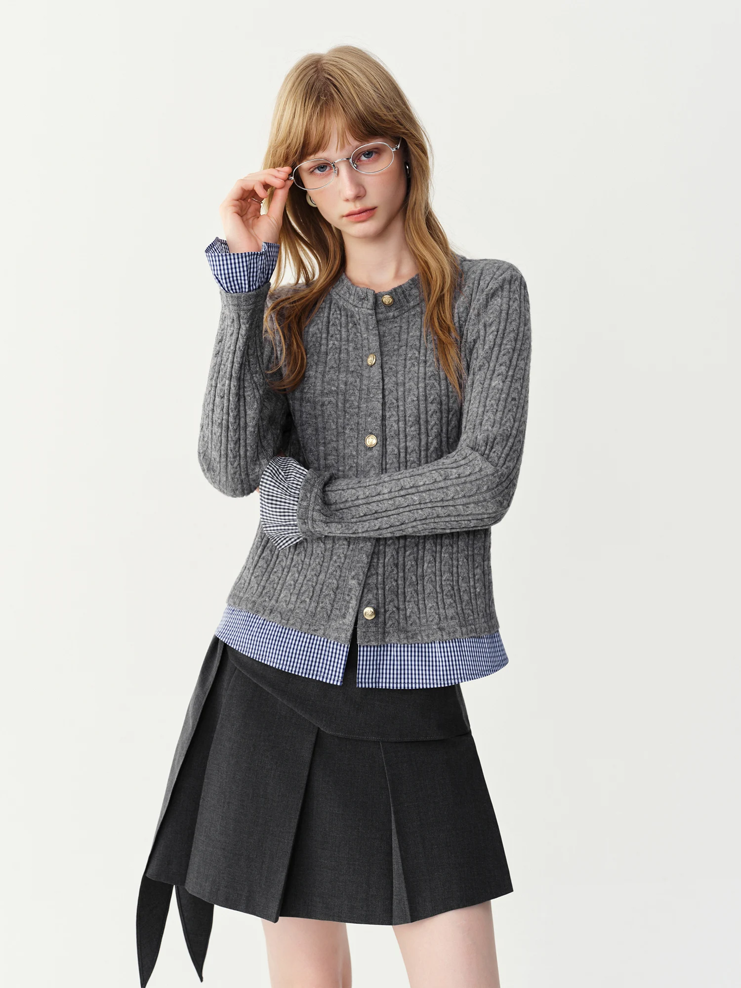 FSLE Women‘s’ Preppy Style Cable‑Knit Spliced Fake Two‑Piece Knit Cardigan 2026 Winter New Arrival Cropped Casual Knit Top