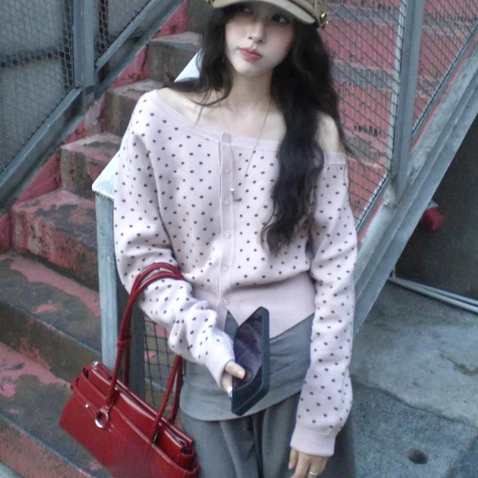 

American Style Vintage Dot Cardigan Spicy Grils Retro Knitted Sweater Woman Casual Korean Fashion Slim Tops Chic
