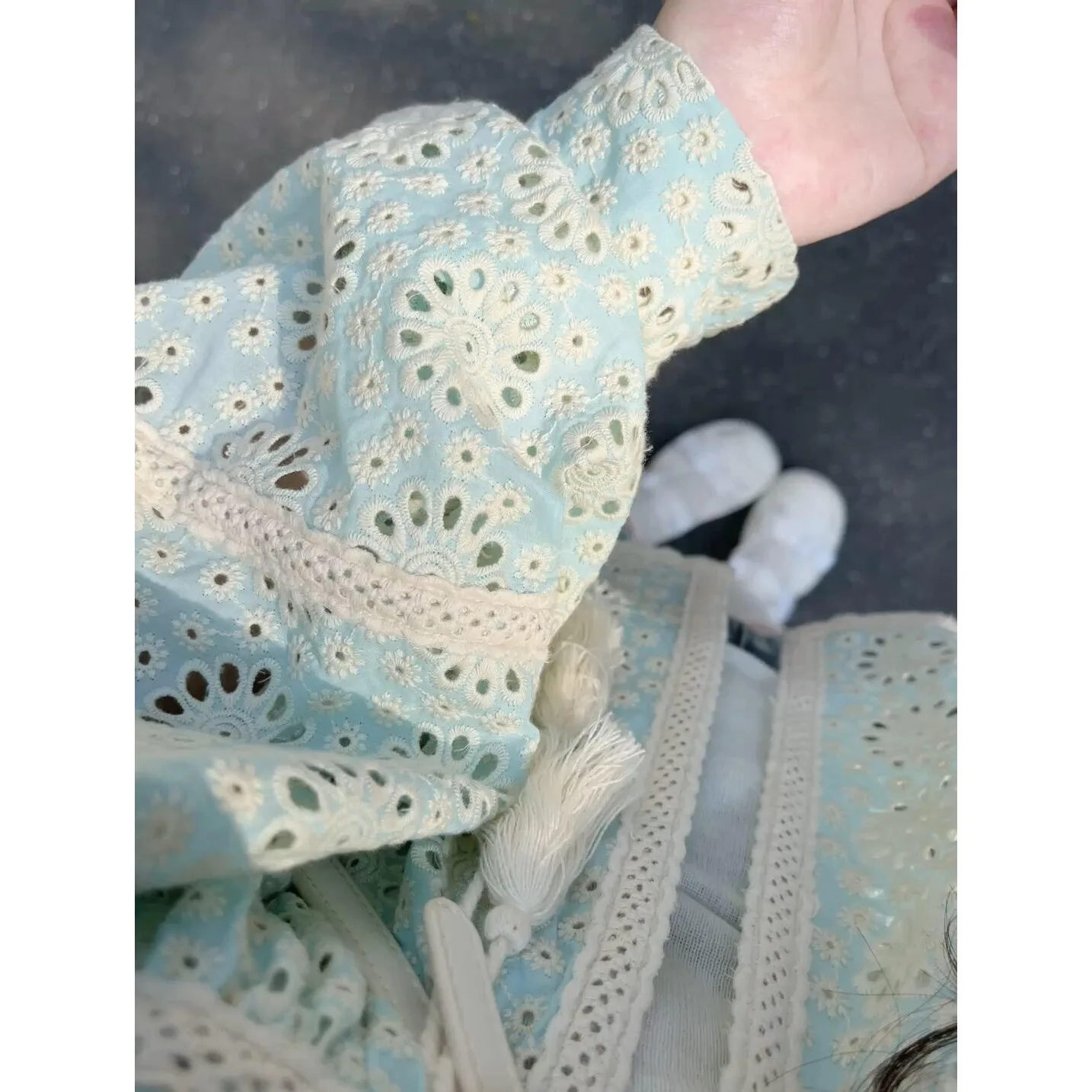 

French Countryside Style Mint Blue-green Embroidered Lantern Sleeves Sun Protection Shirt for Women's Spring and Summer New Top