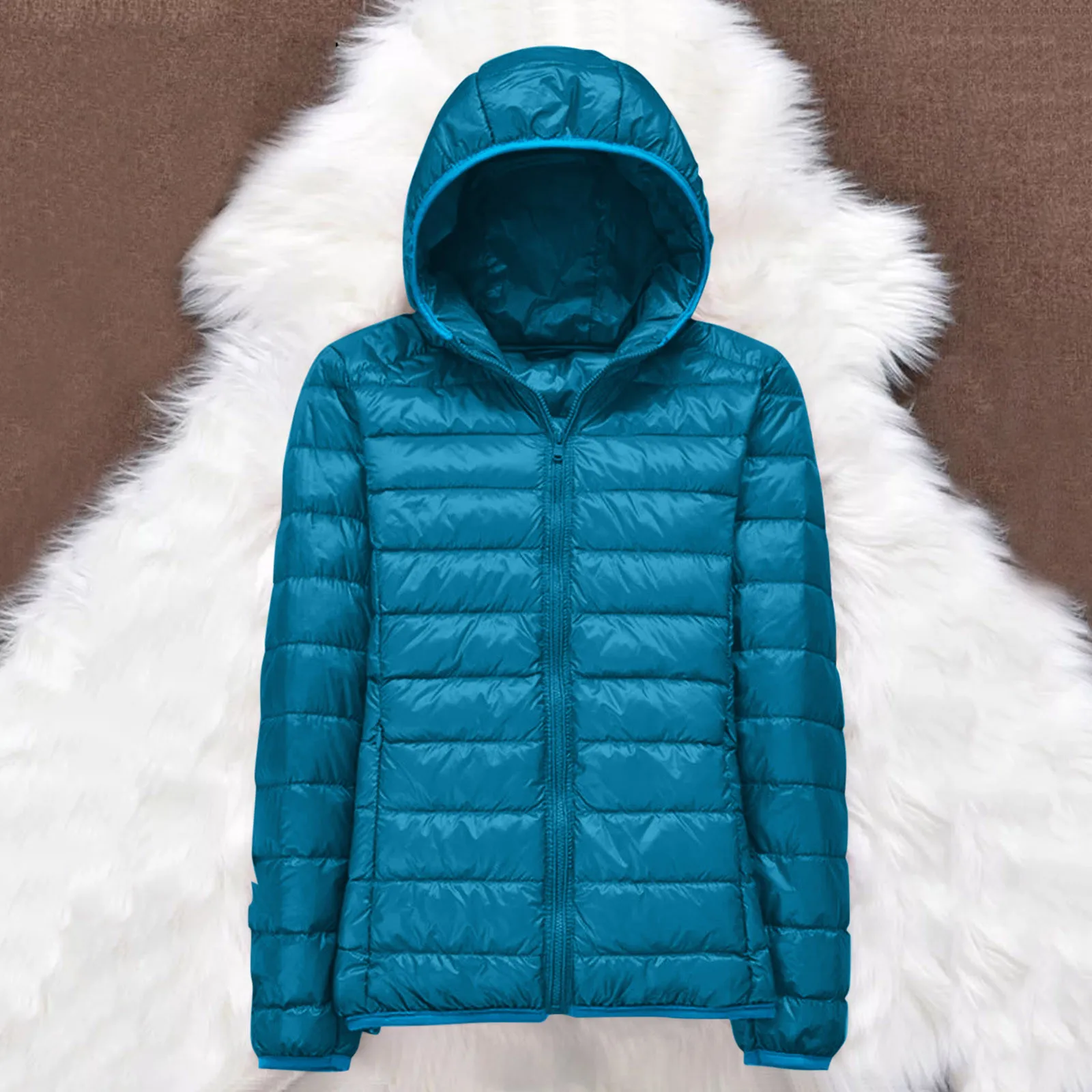 Giacca calda a maniche lunghe Parka capispalla da donna autunno inverno piumino portatile ultrasottile per cappuccio da donna in piuma d'anatra bianca