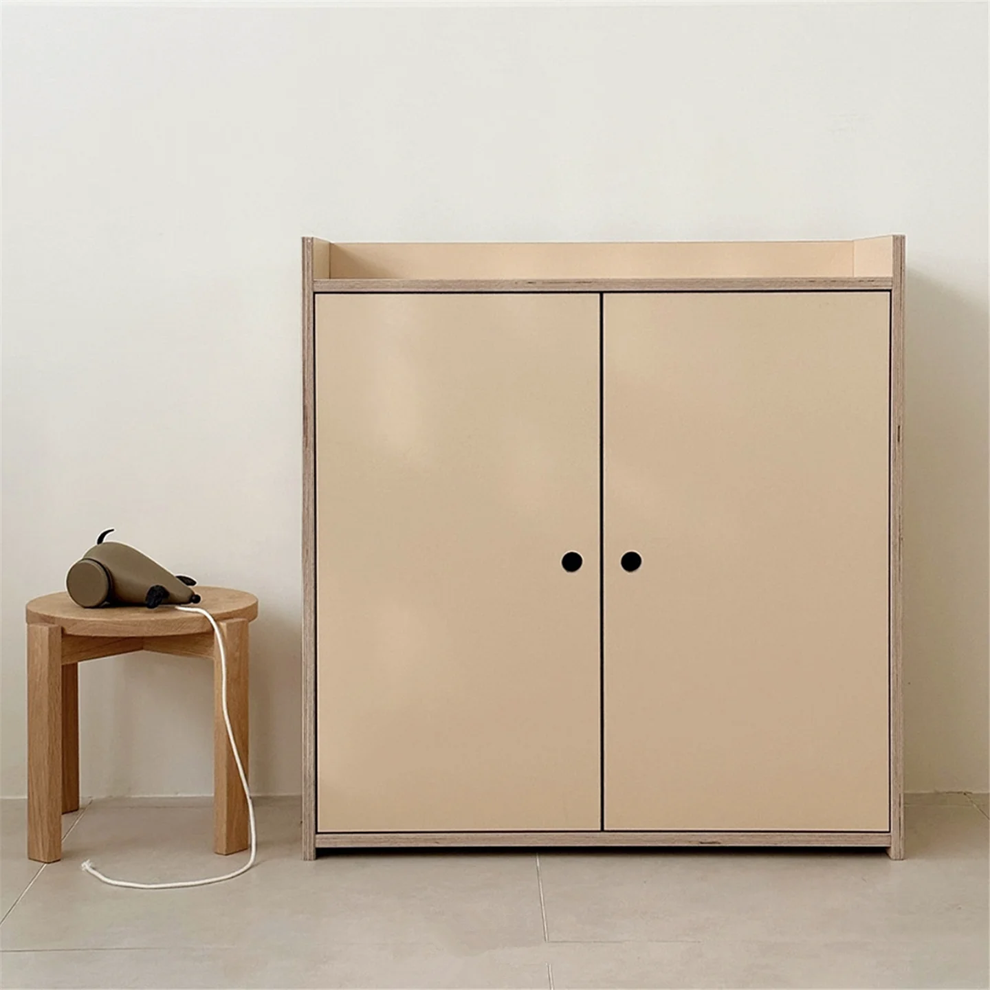 Kinder-Aufbewahrungsschrank mit Doppeltür, Schlafzimmer-Mehrschicht-Aufbewahrungsschrank, Babyprodukte