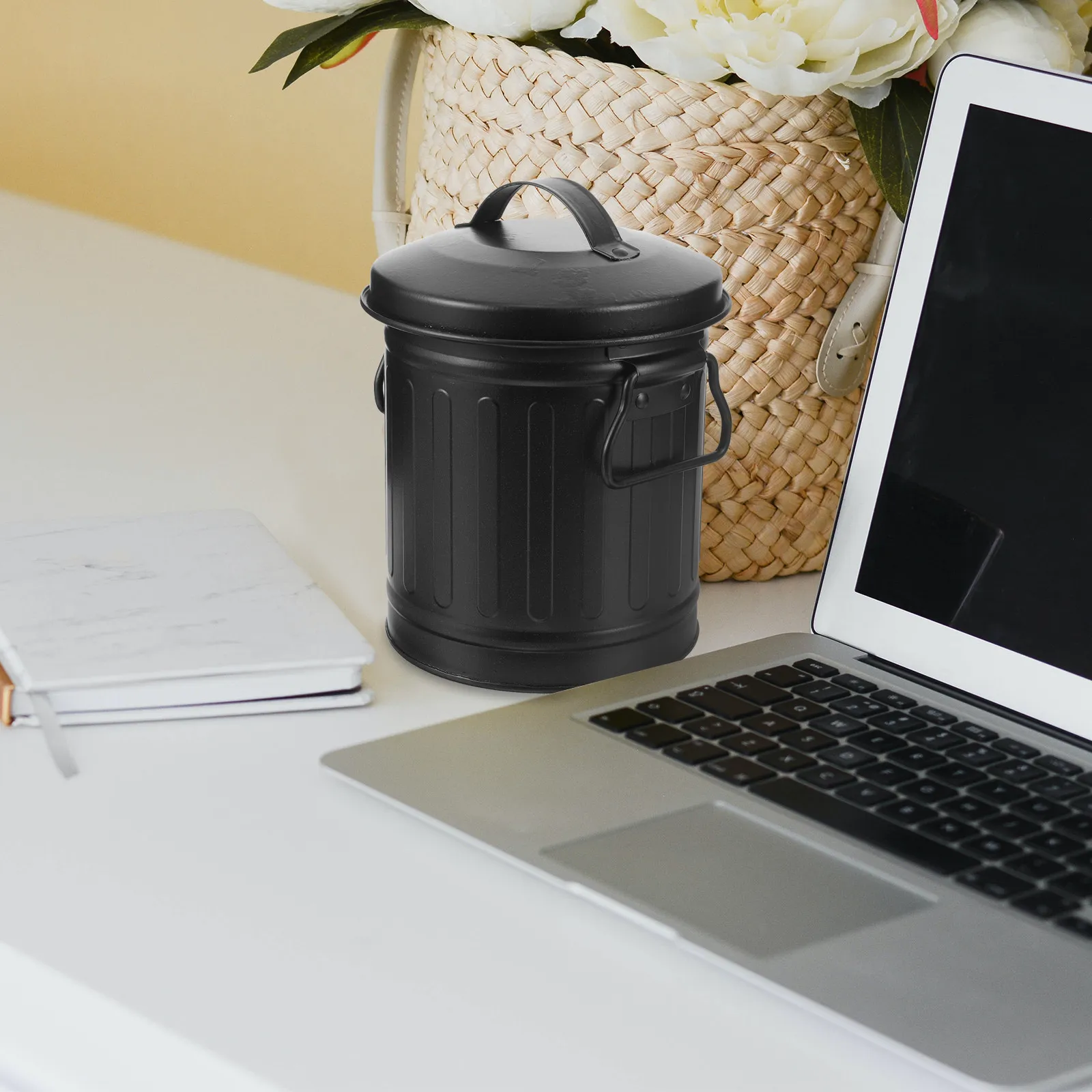 Desktop Trash Bin Bucket Shaped Garbage Can Iron Material Small Size Simple Design Office Bedroom Kitchen Reusable Convenient