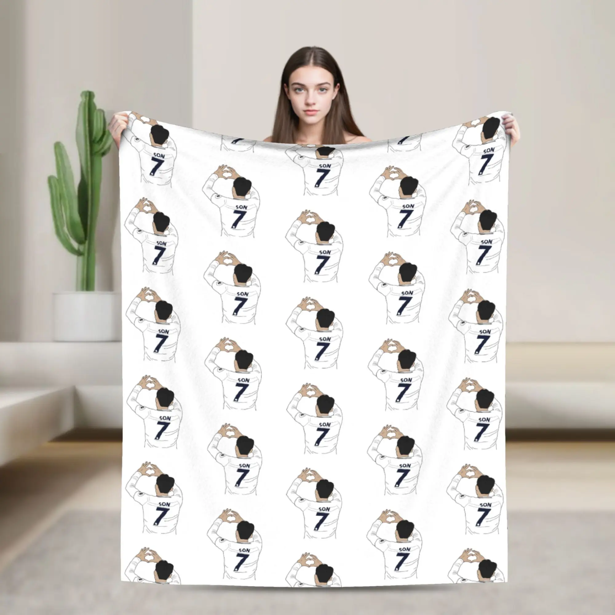 Son Heung-Min Soccer Football Wool Blankets Number 7 Novelty Throw Blankets for Home Hotel Sofa  125*100cm Bedspreads