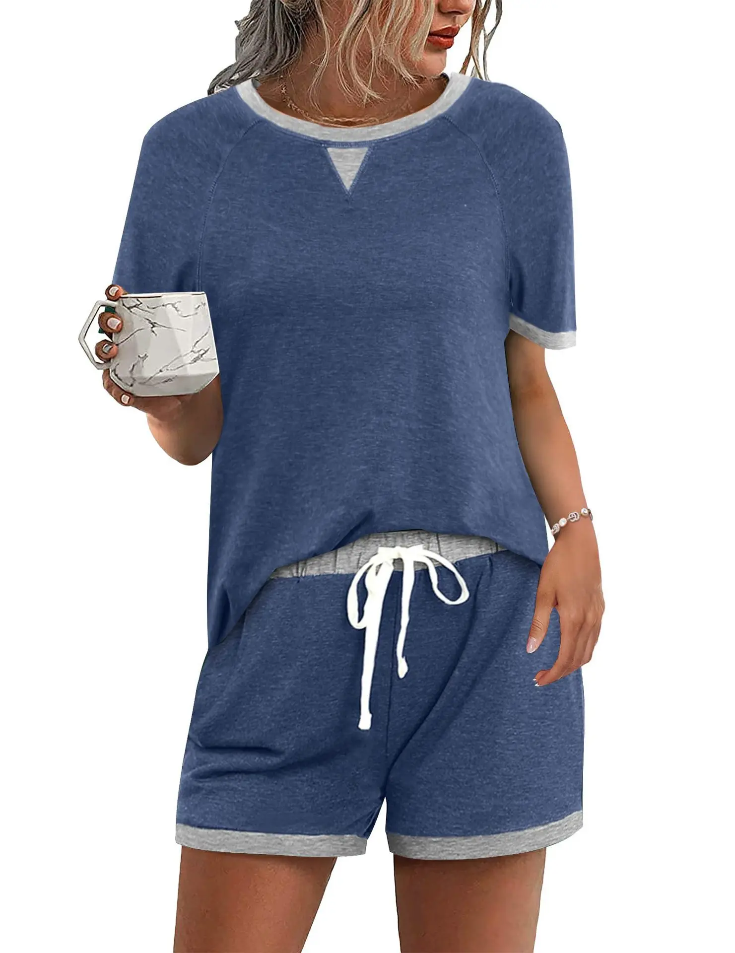 

Comfortable Casual Color Matching Short Pants Sets Women Short Sleeves T Shirt Shorts Two Piece Set Simple All-match Lady Suits