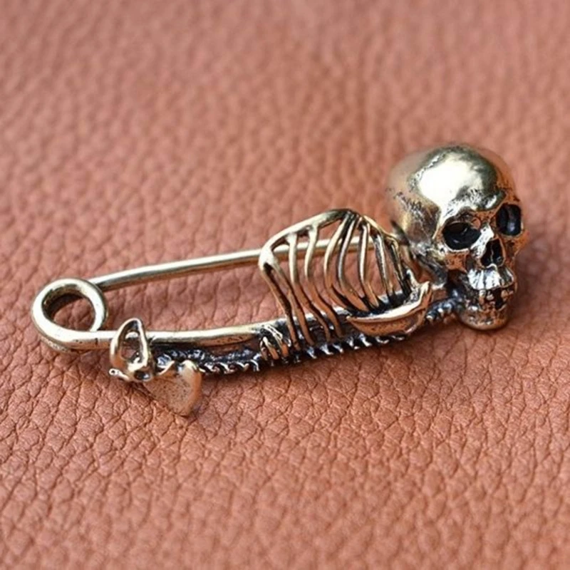 Halloween Skeleton Brooch Gothic Skull Enamel Pin Badge Brooch Couple Jewelry